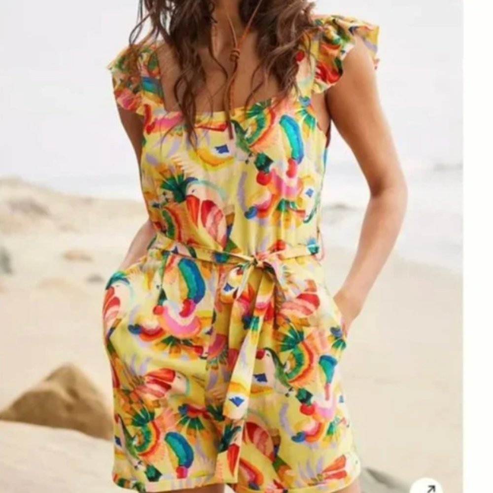 ⭐️ Farm Rio Tropical Parrot Feather Beach Boho Peasant Hipster Hippie Art Romper